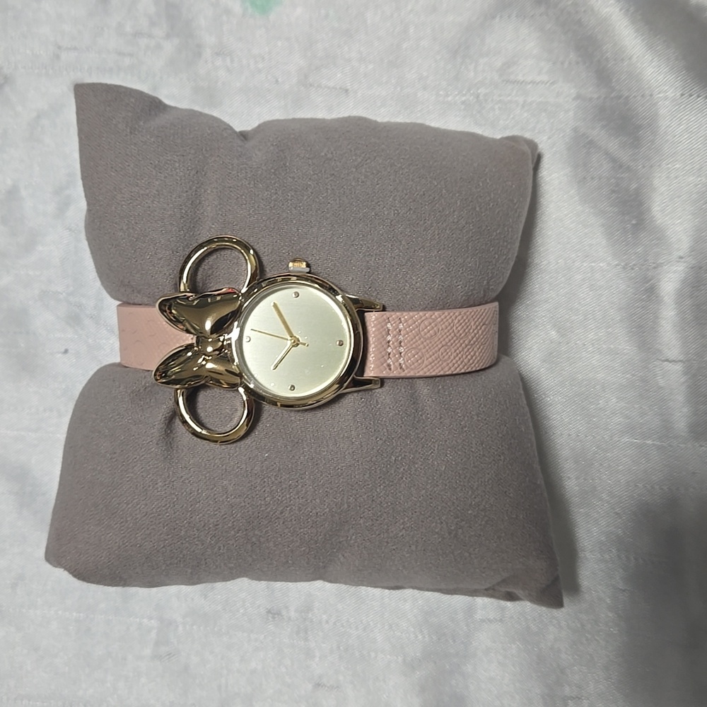 Minnie Mouse pink and gold watch